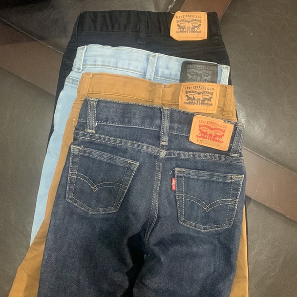 4 pairs Levi jeans - Picture 3 of 3